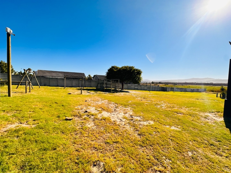 2 Bedroom Property for Sale in Table View Western Cape